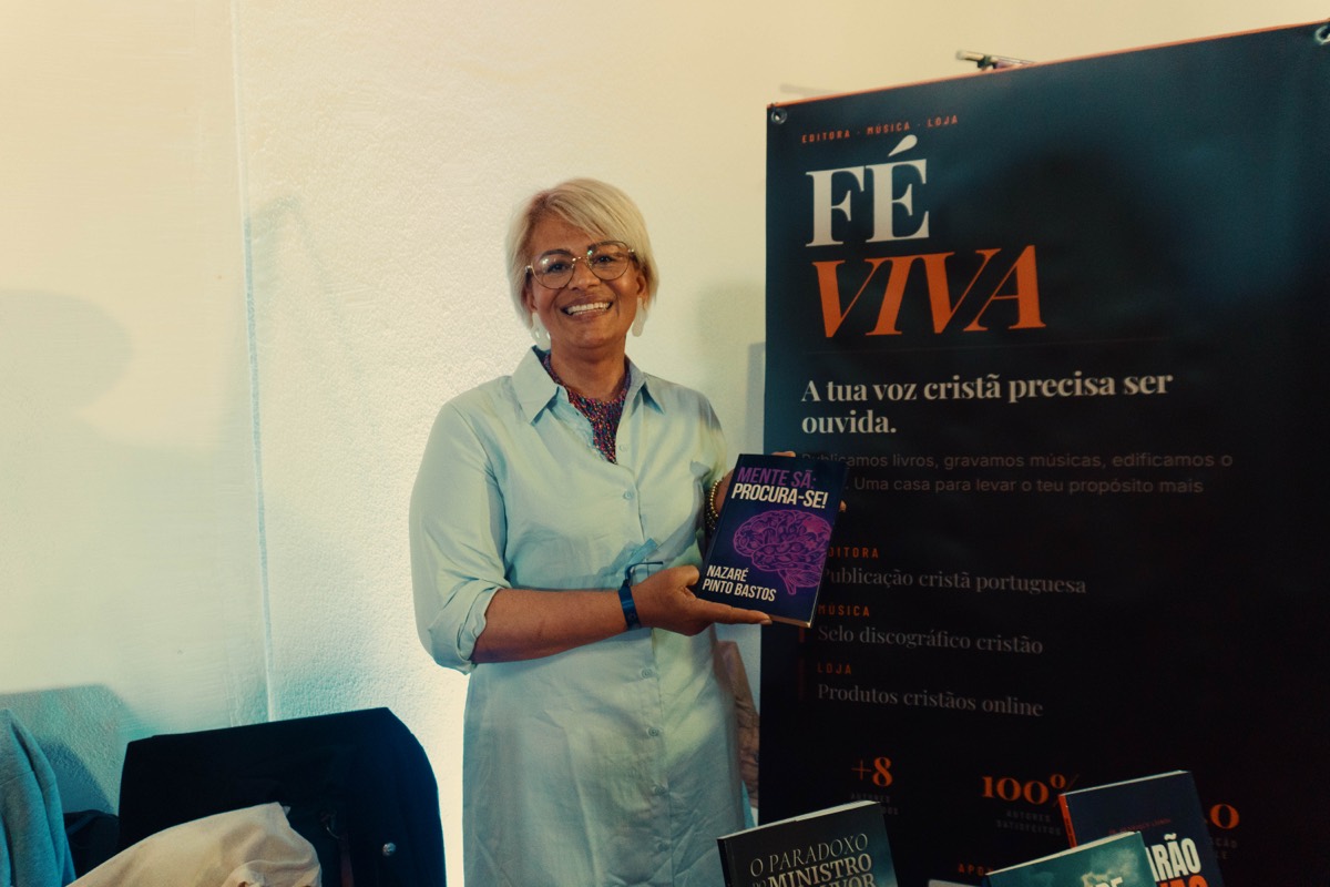 Autoras da Fé Viva na Expo Fé